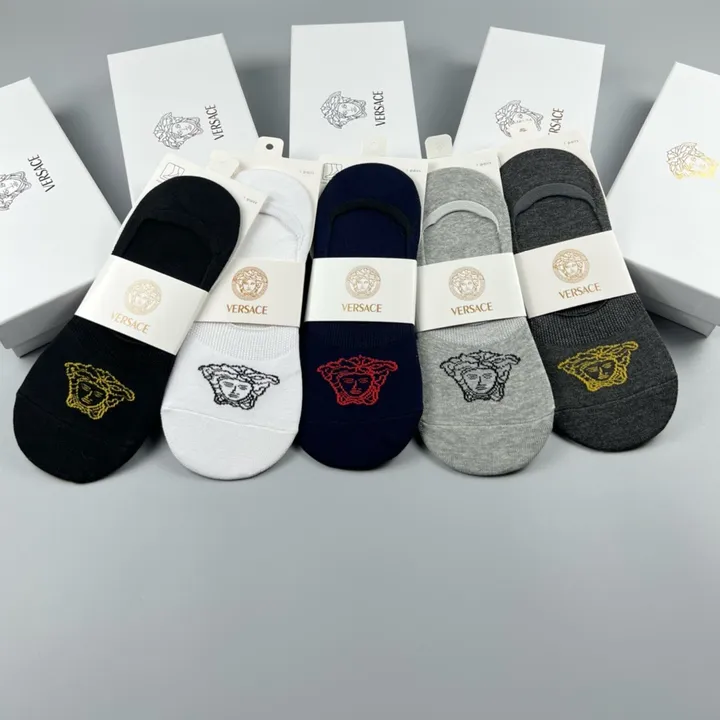 スーパーコピー ヴェルサーチ 靴下