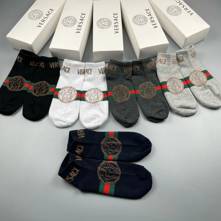 スーパーコピー ヴェルサーチ 靴下