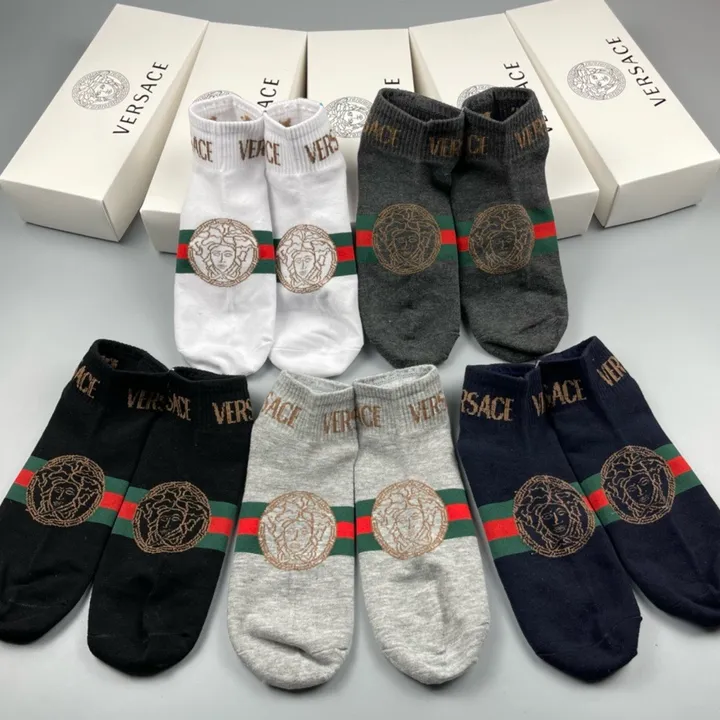 スーパーコピー ヴェルサーチ 靴下