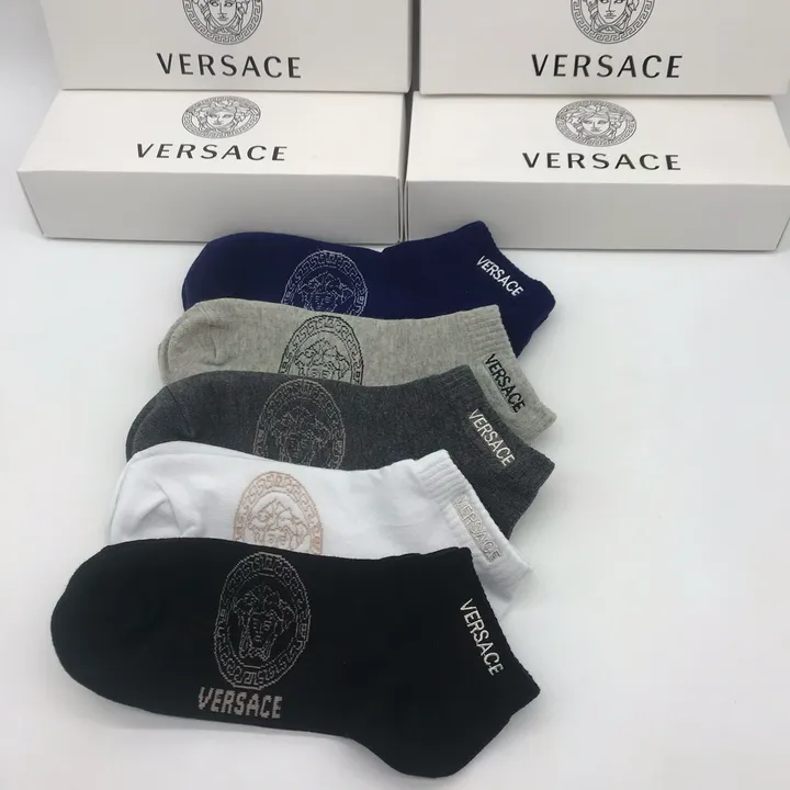 スーパーコピー ヴェルサーチ 靴下