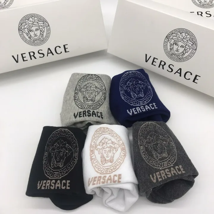 スーパーコピー ヴェルサーチ 靴下