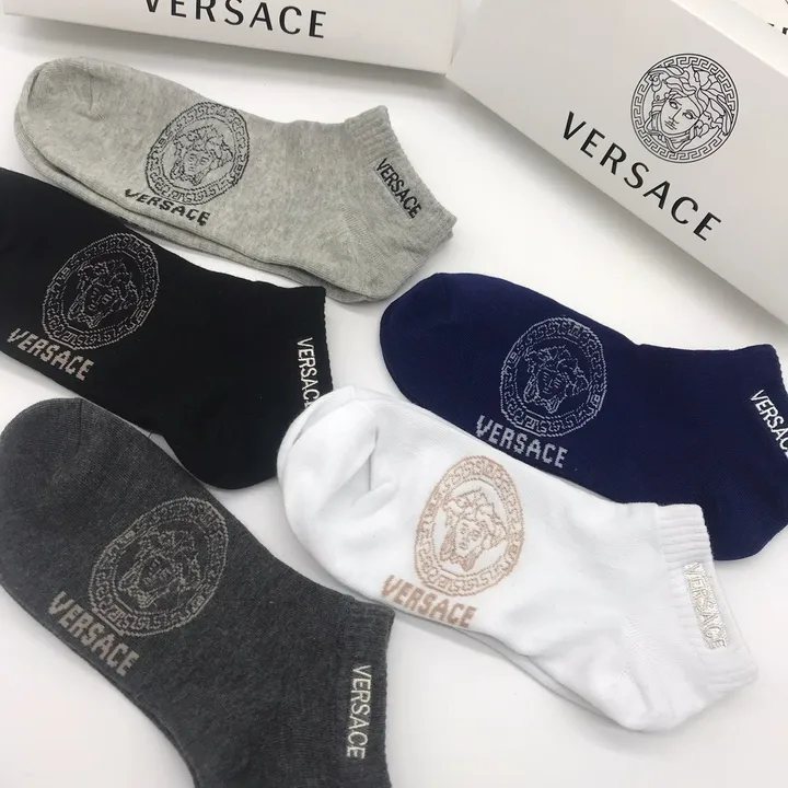 スーパーコピー ヴェルサーチ 靴下