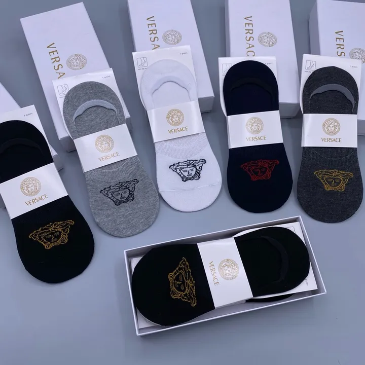 スーパーコピー ヴェルサーチ 靴下