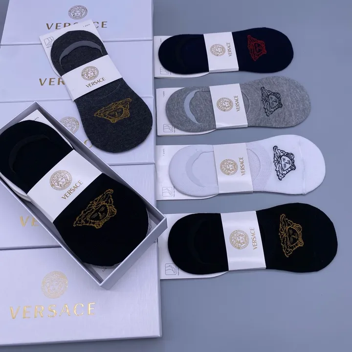スーパーコピー ヴェルサーチ 靴下