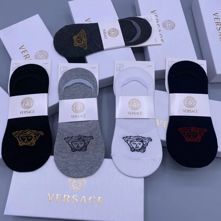 スーパーコピー ヴェルサーチ 靴下