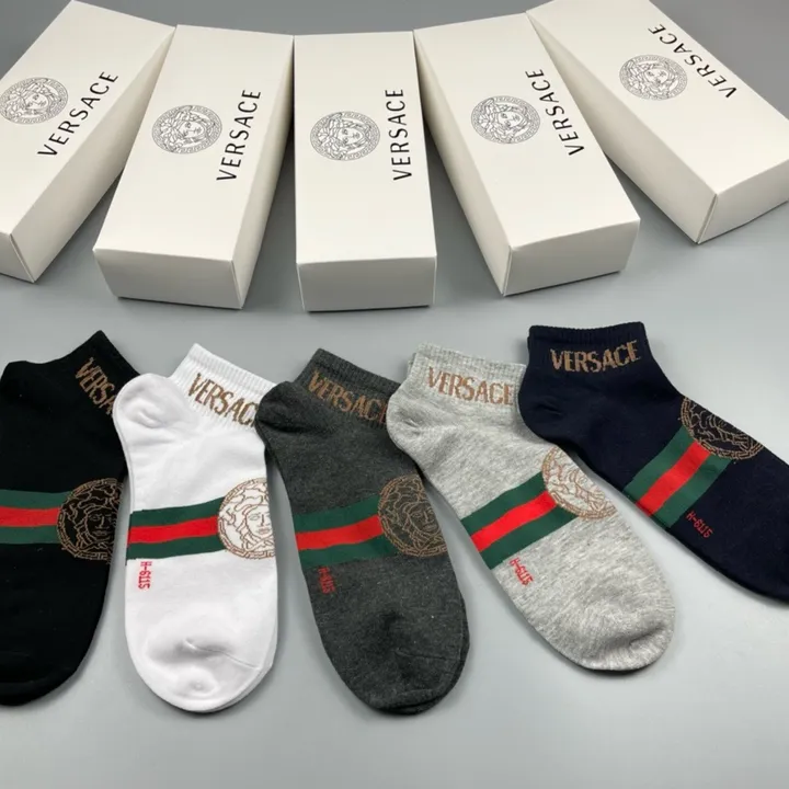 スーパーコピー ヴェルサーチ 靴下