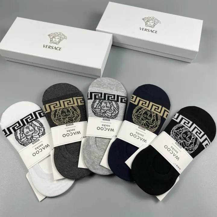 スーパーコピー ヴェルサーチ 靴下