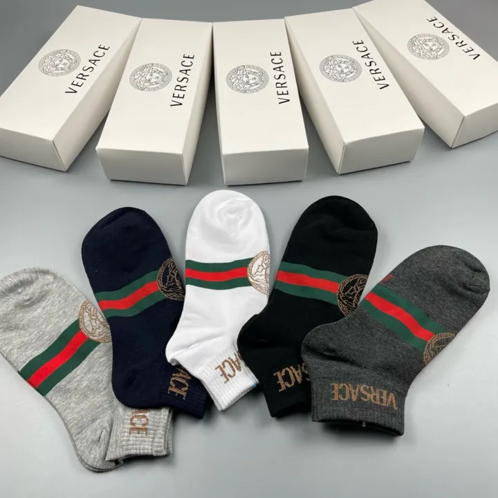 スーパーコピー ヴェルサーチ 靴下
