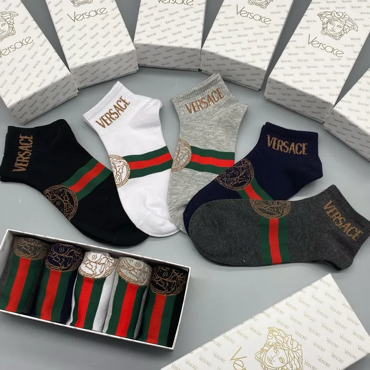 スーパーコピー ヴェルサーチ 靴下