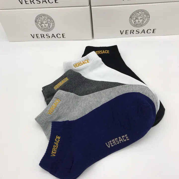スーパーコピー ヴェルサーチ 靴下