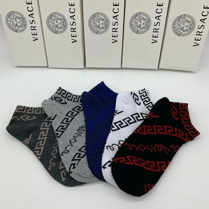 スーパーコピー ヴェルサーチ 靴下