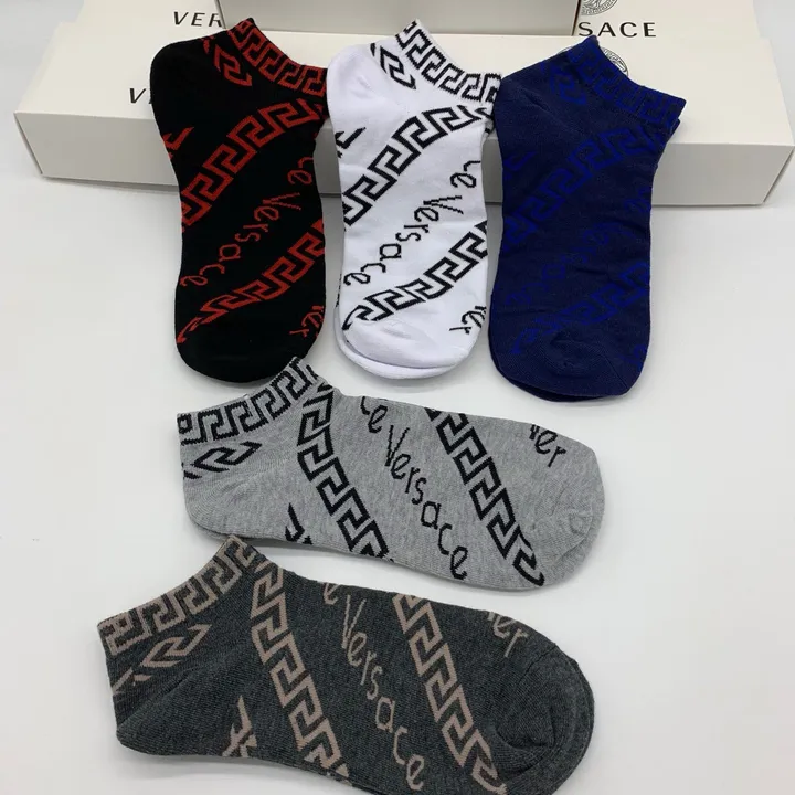スーパーコピー ヴェルサーチ 靴下