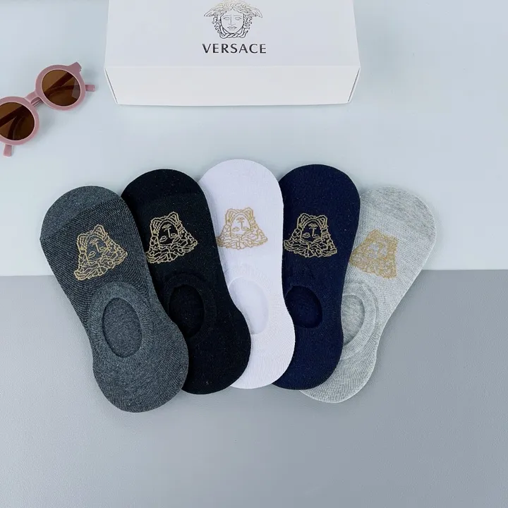 スーパーコピー ヴェルサーチ 靴下