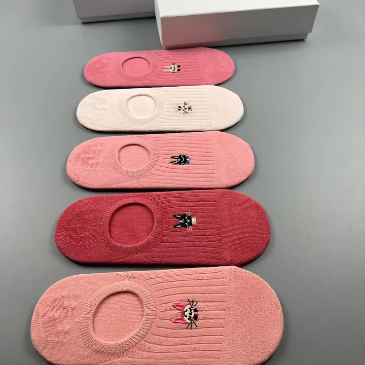 スーパーコピー ディオール 靴下