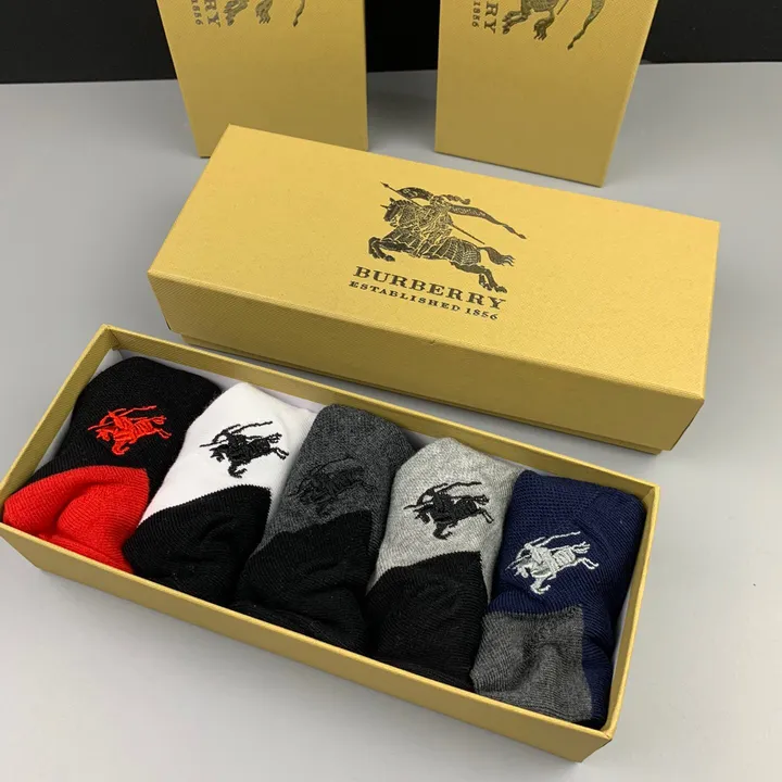 スーパーコピー プラダ 靴下