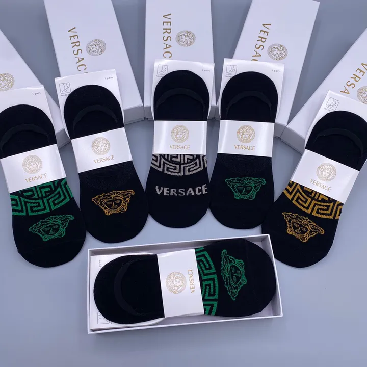 スーパーコピー ヴェルサーチ 靴下