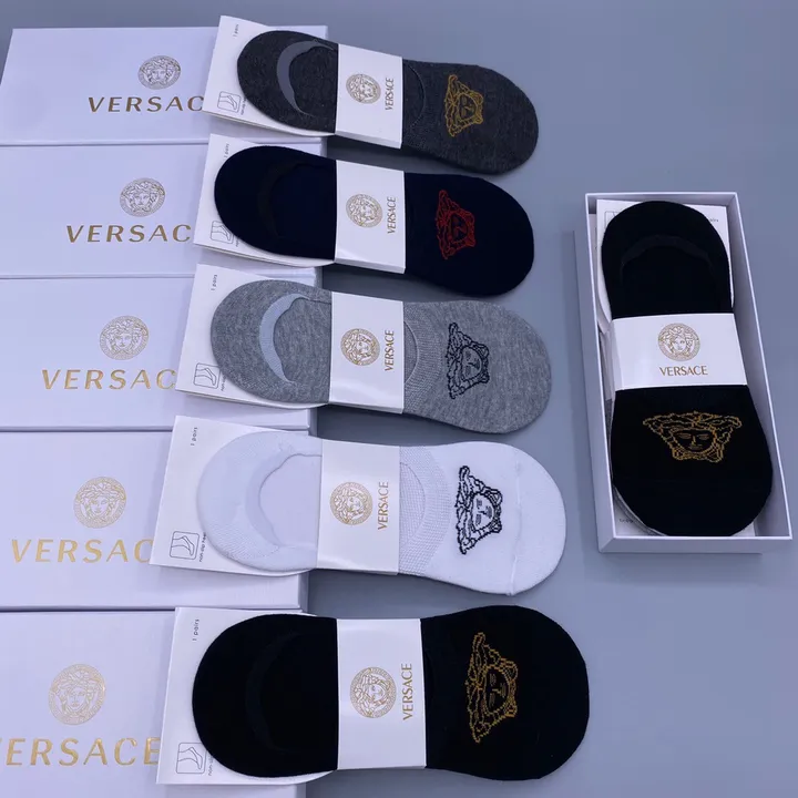 スーパーコピー ヴェルサーチ 靴下