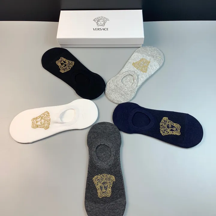 スーパーコピー ヴェルサーチ 靴下