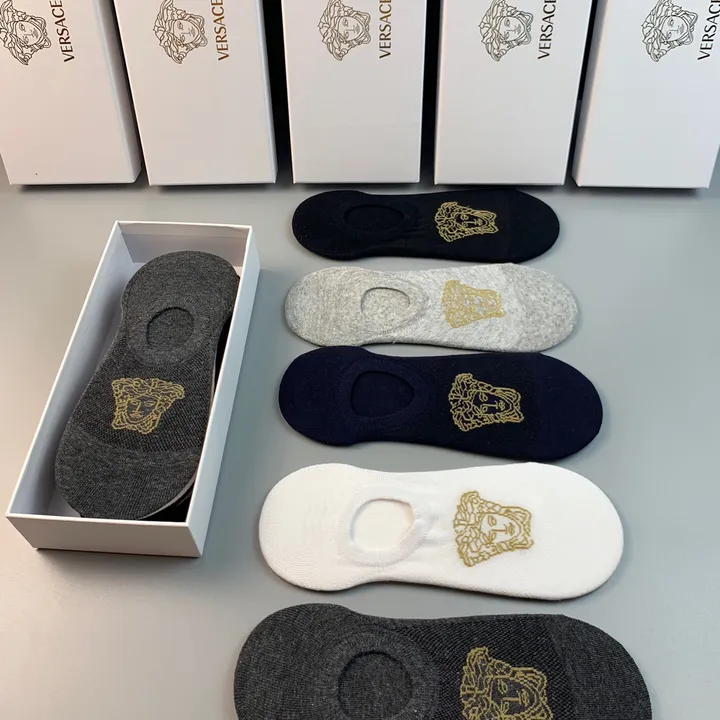 スーパーコピー ヴェルサーチ 靴下