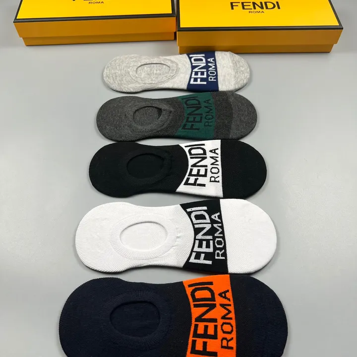 スーパーコピー ヴェルサーチ 靴下