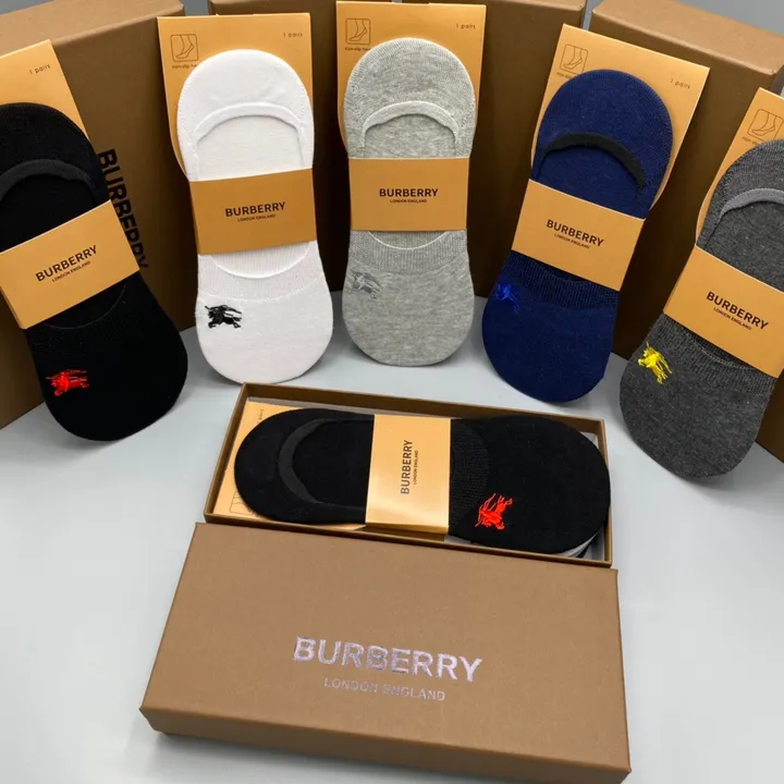 スーパーコピー プラダ 靴下