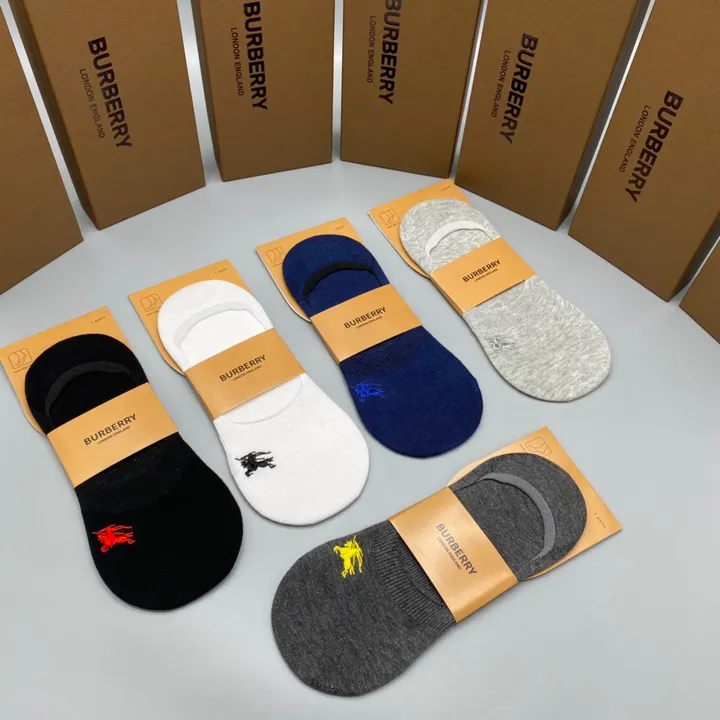 スーパーコピー プラダ 靴下