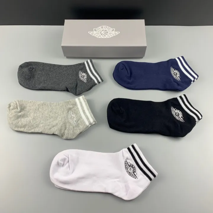 スーパーコピー ディオール 靴下