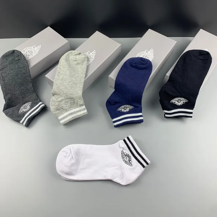 スーパーコピー ディオール 靴下