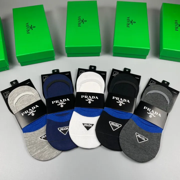 スーパーコピー プラダ 靴下