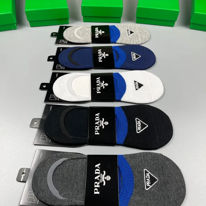 スーパーコピー プラダ 靴下