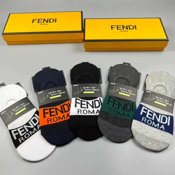 スーパーコピー ヴェルサーチ 靴下