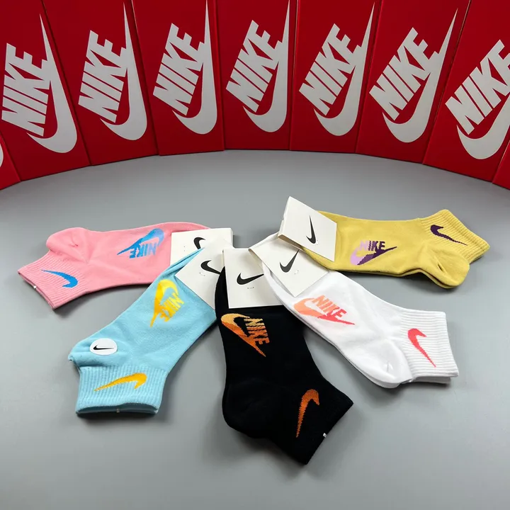 スーパーコピー ナイキ 靴下