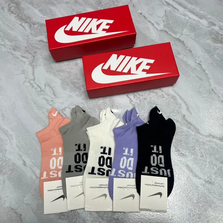 スーパーコピー ナイキ 靴下