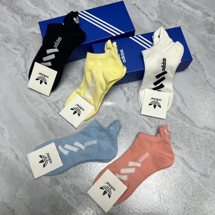スーパーコピー アディダス 靴下