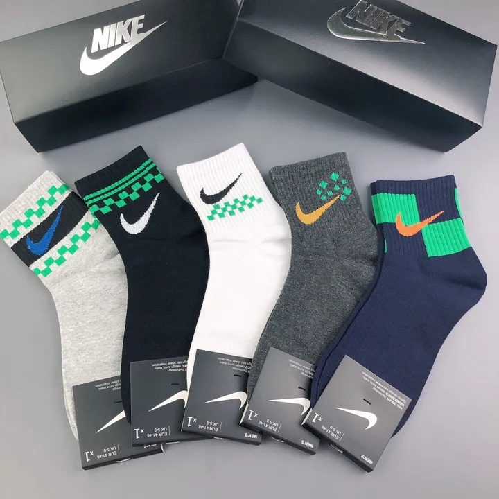 スーパーコピー ナイキ 靴下