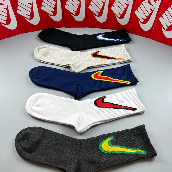 スーパーコピー ミュウミュウ 靴下