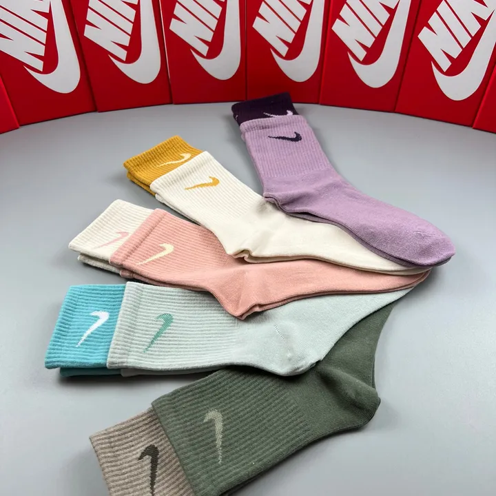 スーパーコピー ナイキ 靴下