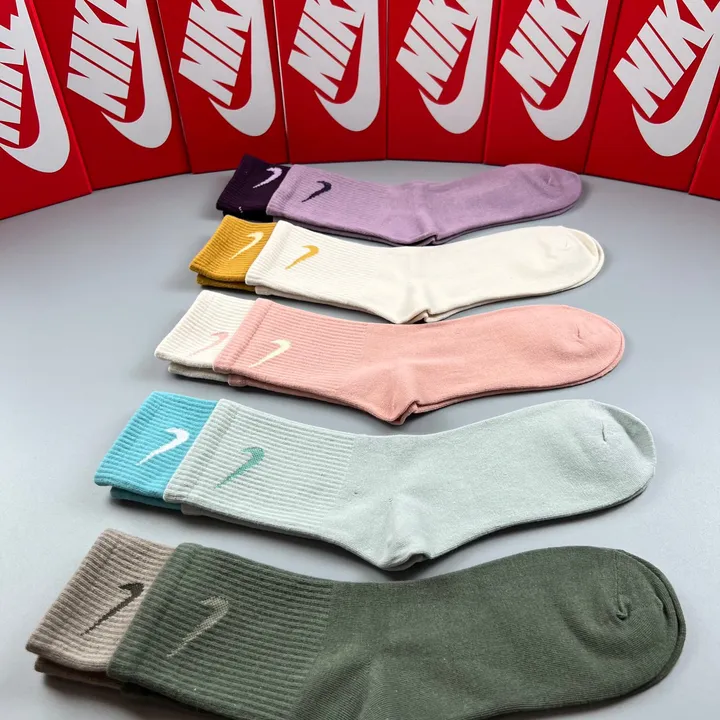 スーパーコピー ナイキ 靴下