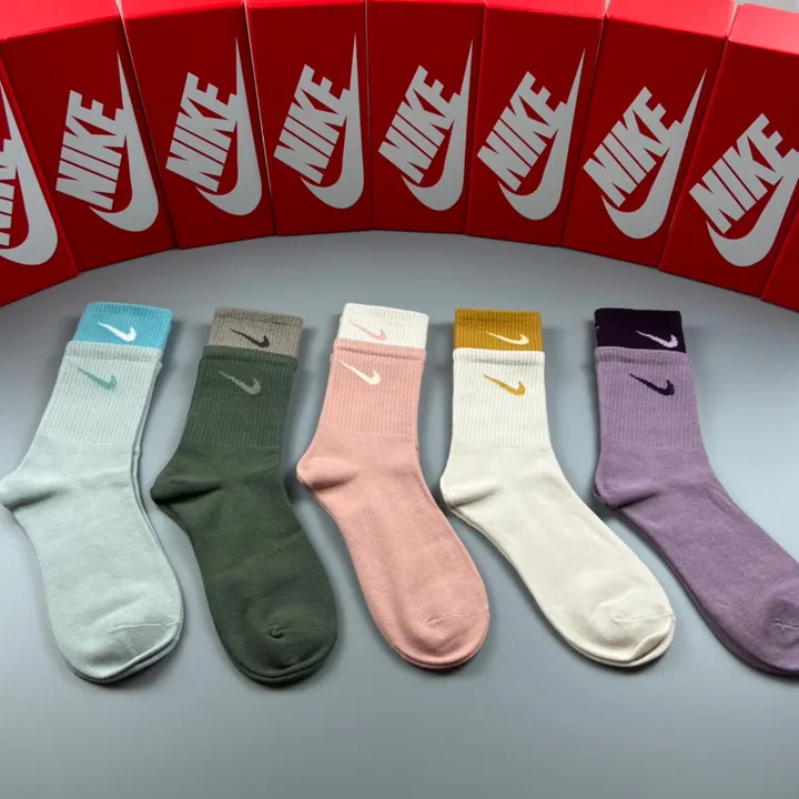 スーパーコピー ナイキ 靴下