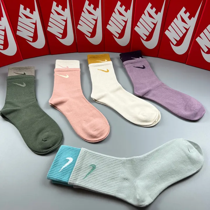 スーパーコピー ナイキ 靴下