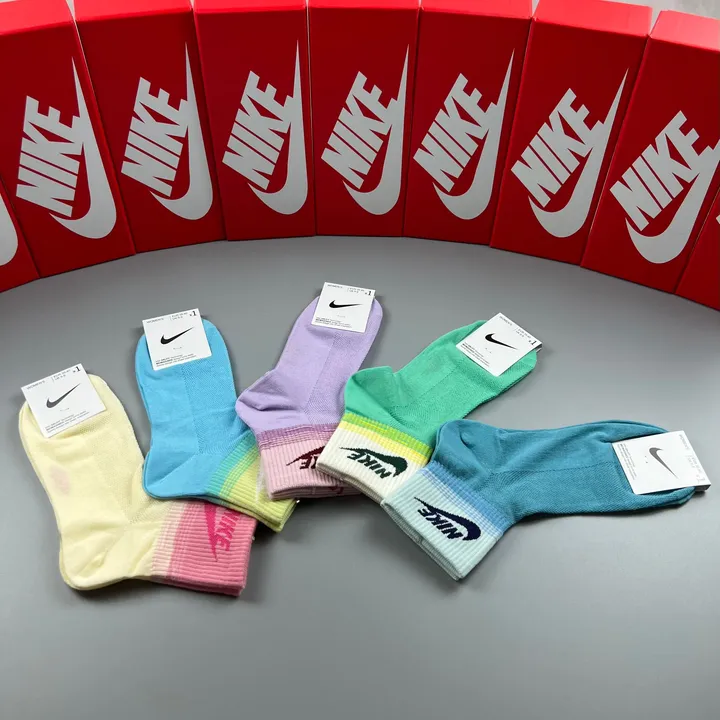 スーパーコピー ナイキ 靴下
