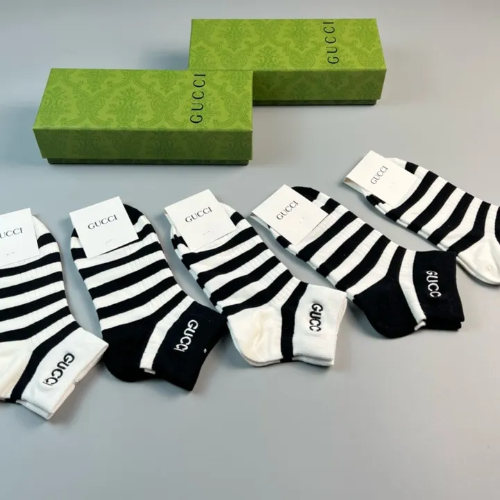 スーパーコピー グッチ 靴下