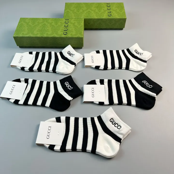 スーパーコピー グッチ 靴下