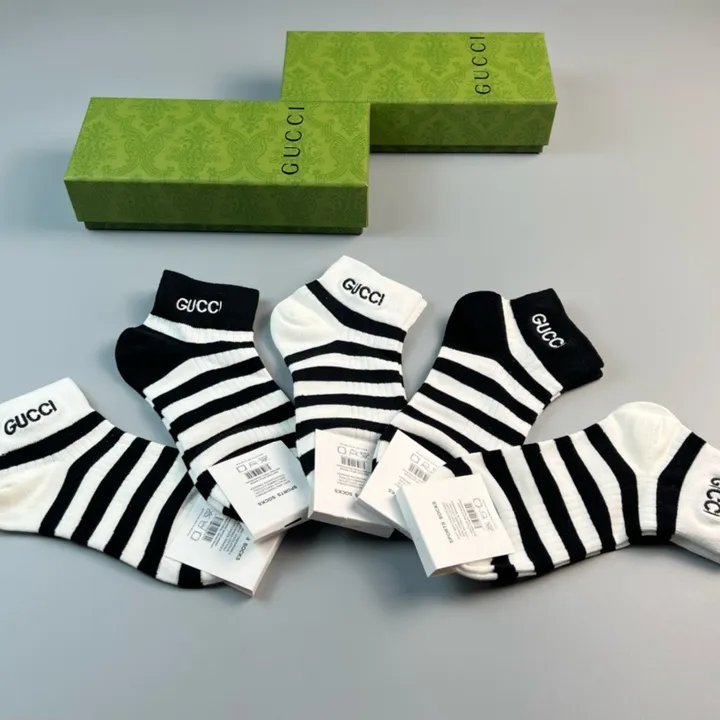スーパーコピー グッチ 靴下