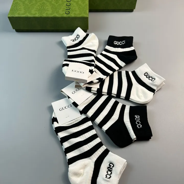 スーパーコピー グッチ 靴下
