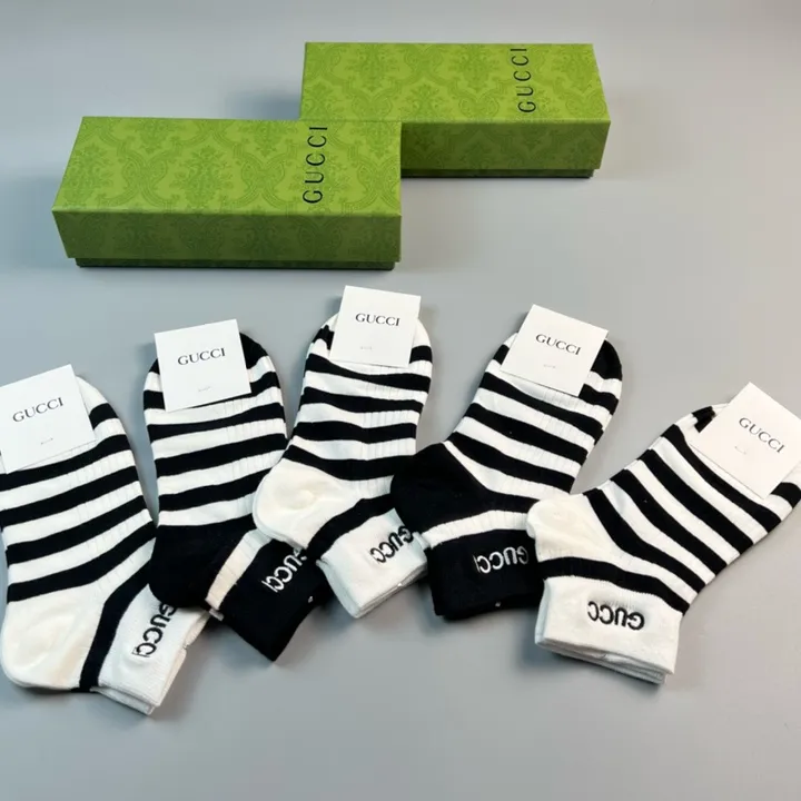 スーパーコピー グッチ 靴下