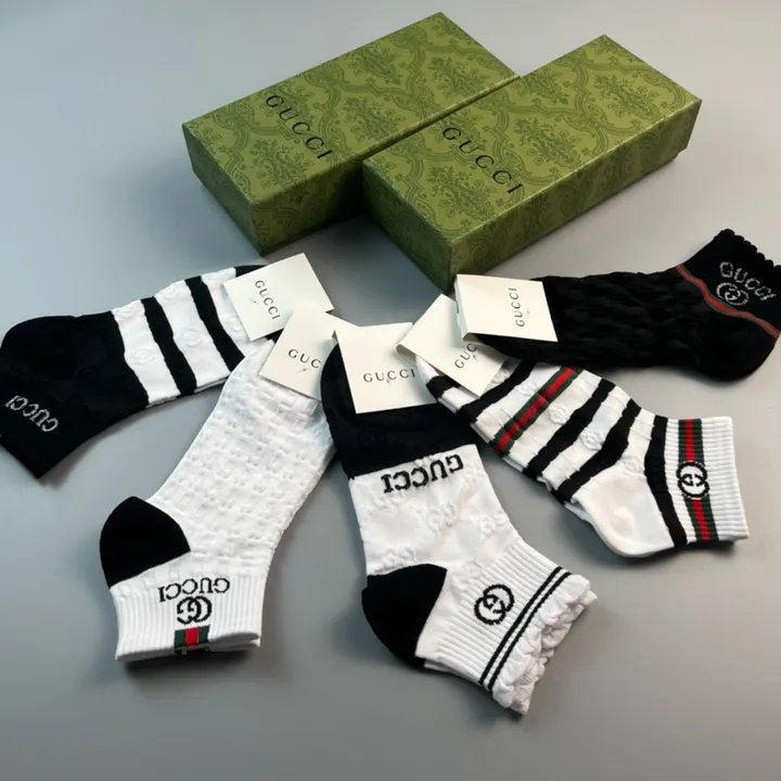 スーパーコピー グッチ 靴下