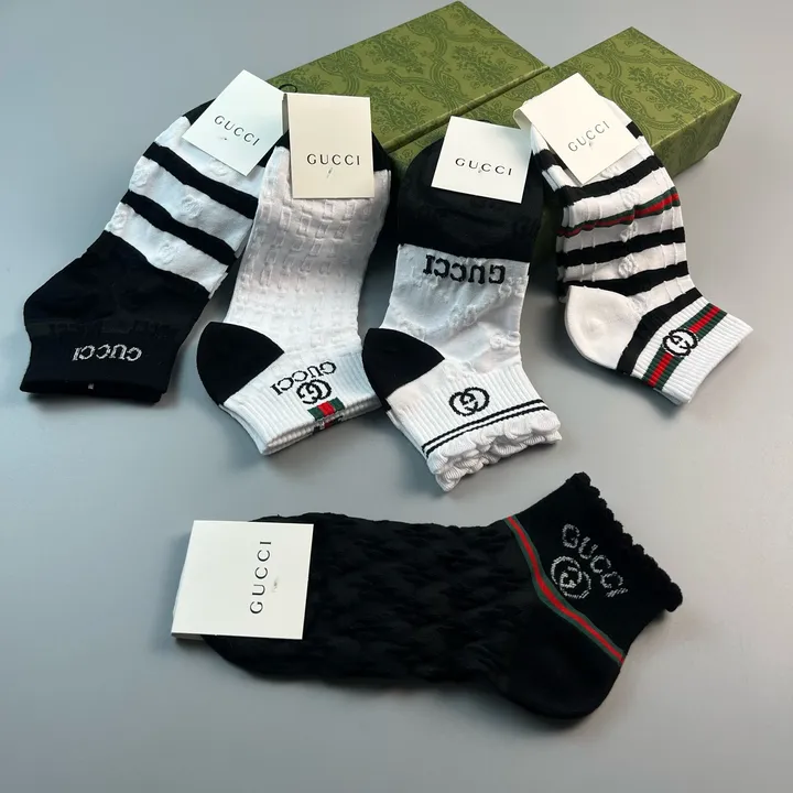 スーパーコピー グッチ 靴下