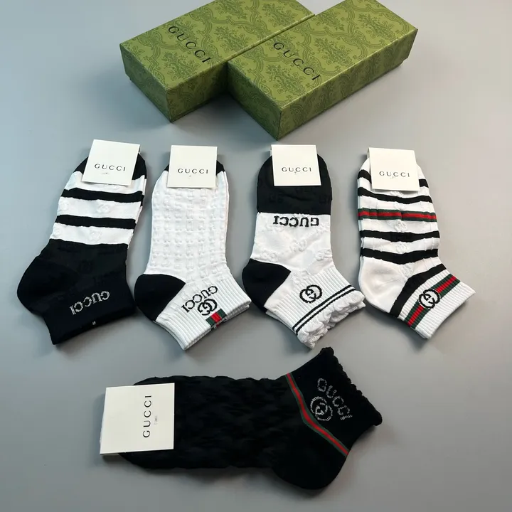 スーパーコピー グッチ 靴下