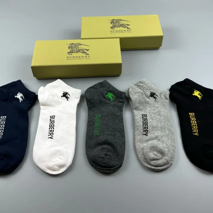 スーパーコピー プラダ 靴下